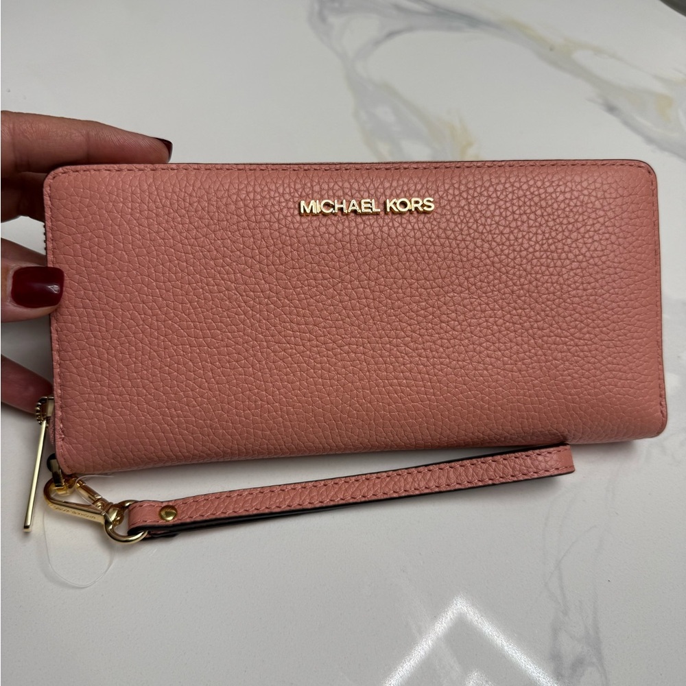 Michael kors wristlet wallet nwt